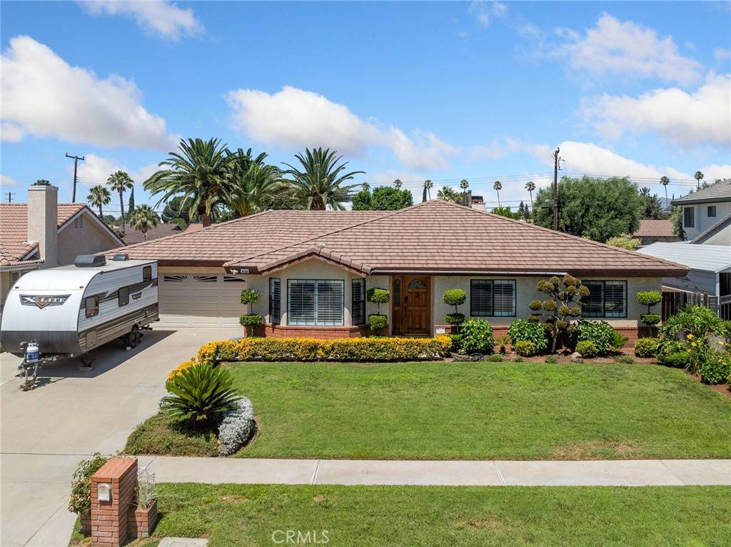 Fontana, CA 92335,9150 Boxwood AVE