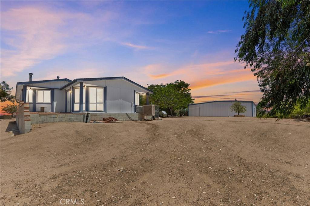 Oak Hills, CA 92344,10975 Densmar RD