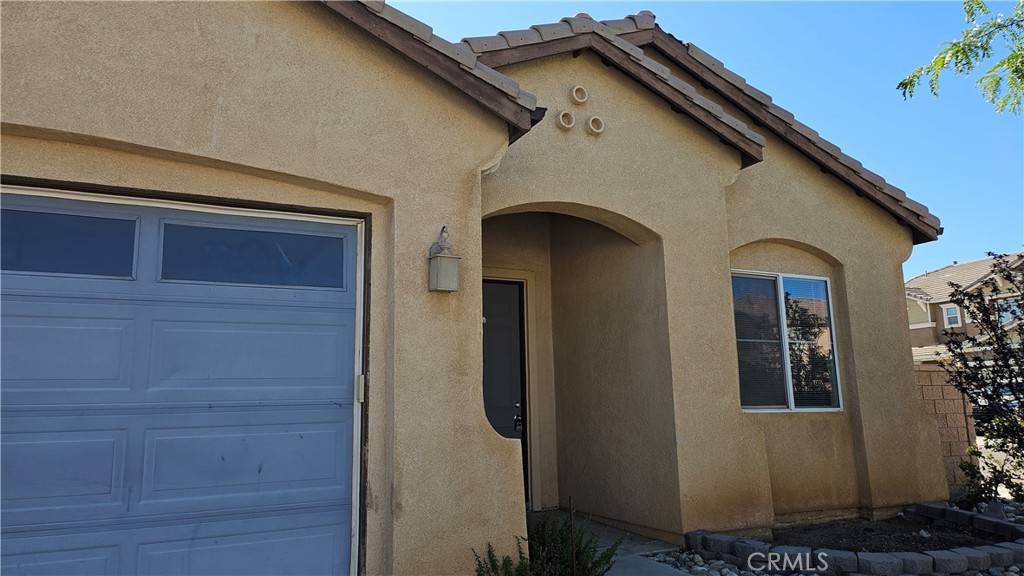 Oak Hills, CA 92344,9019 Fremont CT