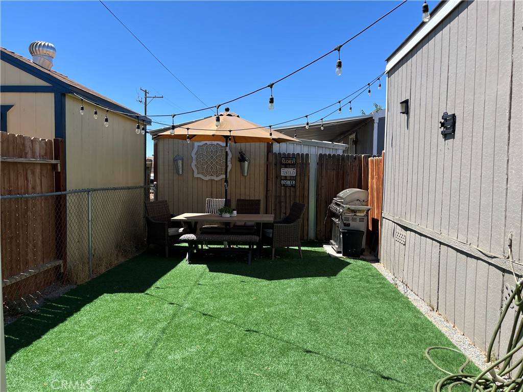 Adelanto, CA 92301,11420 Lee AVE #18