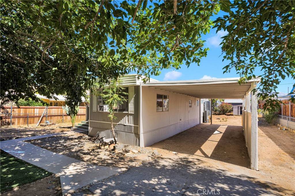 Hesperia, CA 92345,19249 Monterey ST