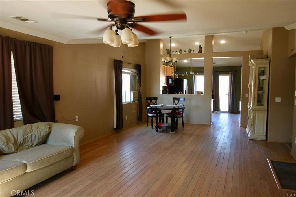 Adelanto, CA 92301,10962 Star ST
