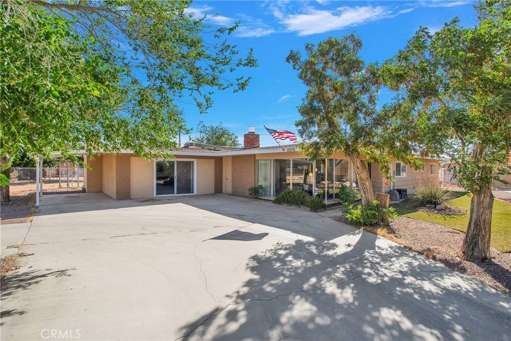 Apple Valley, CA 92308,13076 Osage RD