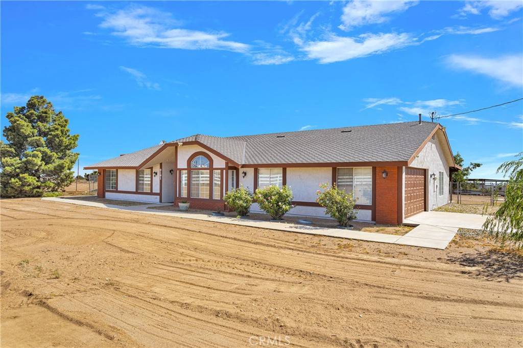 Phelan, CA 92371,9191 White RD