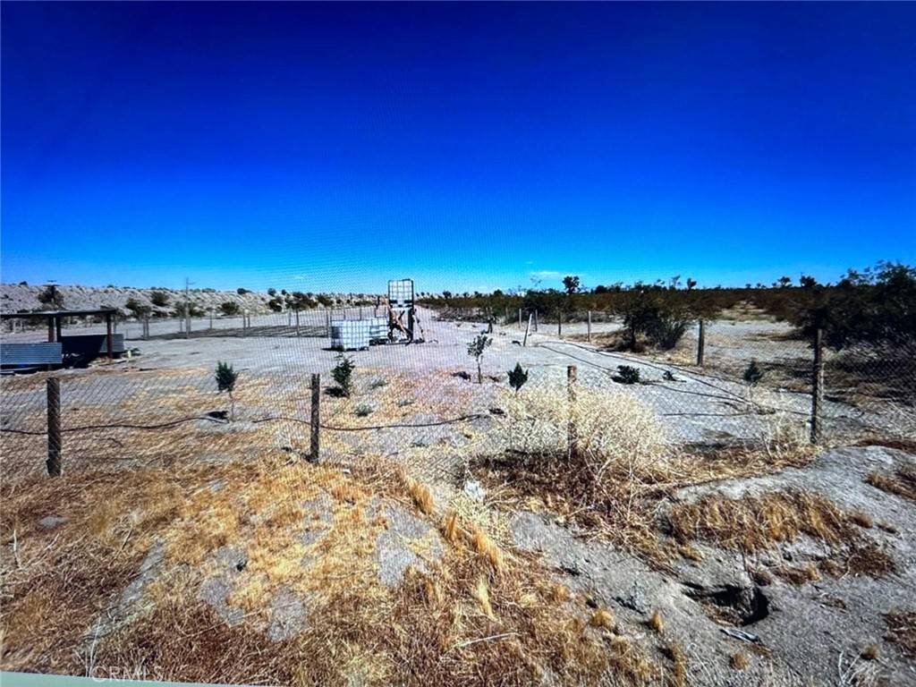 Phelan, CA 92371,3788 Estero RD