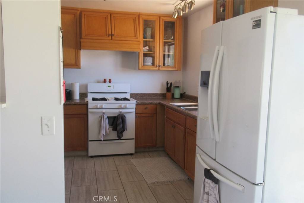 Apple Valley, CA 92308,21133 Multnomah RD