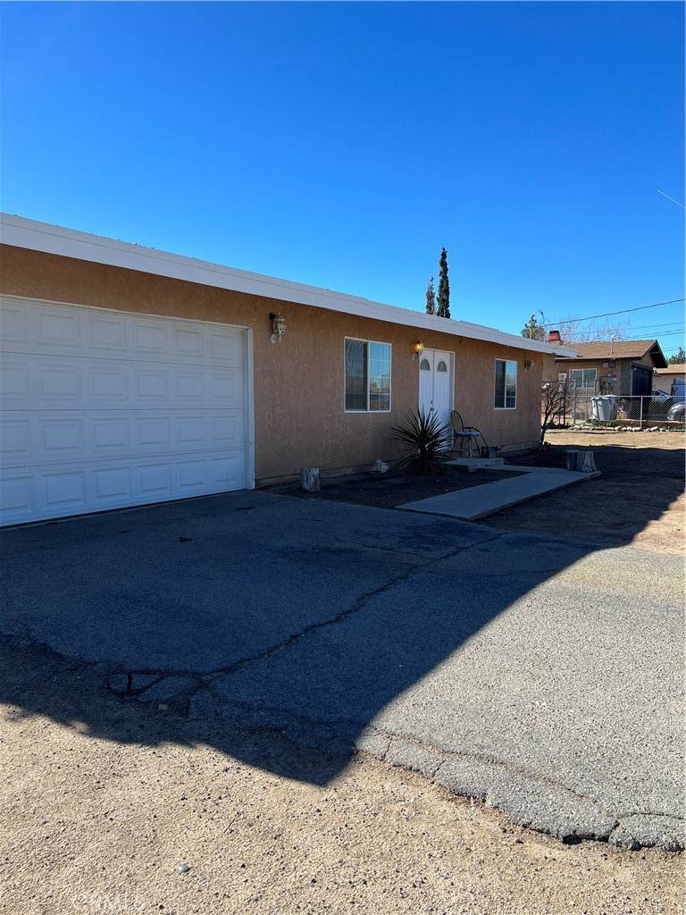 Hesperia, CA 92345,14611 Yucca ST