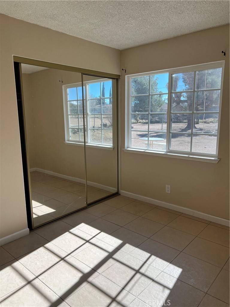 Hesperia, CA 92345,14611 Yucca ST
