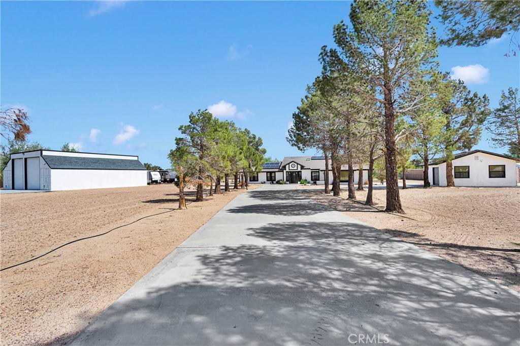 Newberry Springs, CA 92365,37077 Coyote Lake RD