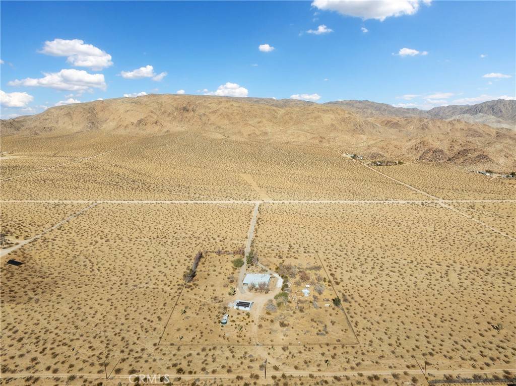Lucerne Valley, CA 92356,29595 Cove RD