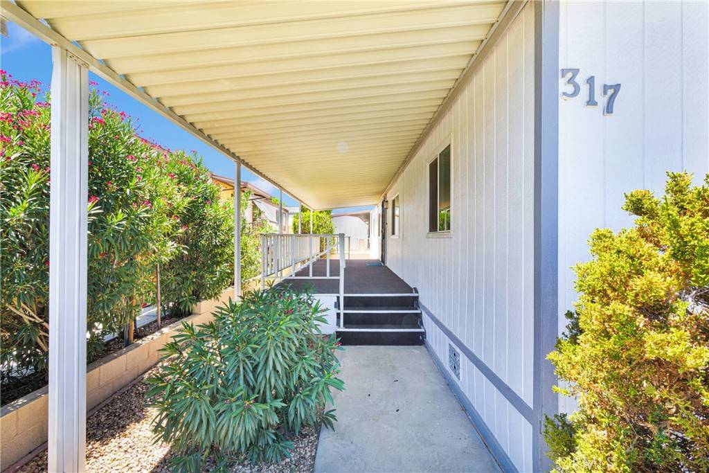 Victorville, CA 92392,15252 Seneca RD #317