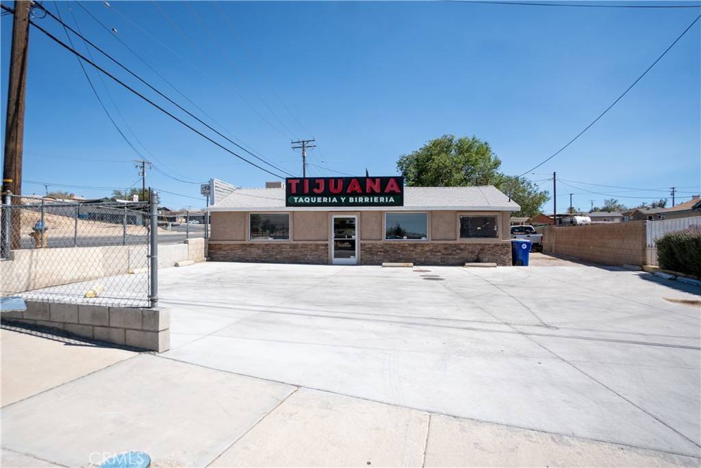 Victorville, CA 92395,14290 Hesperia RD