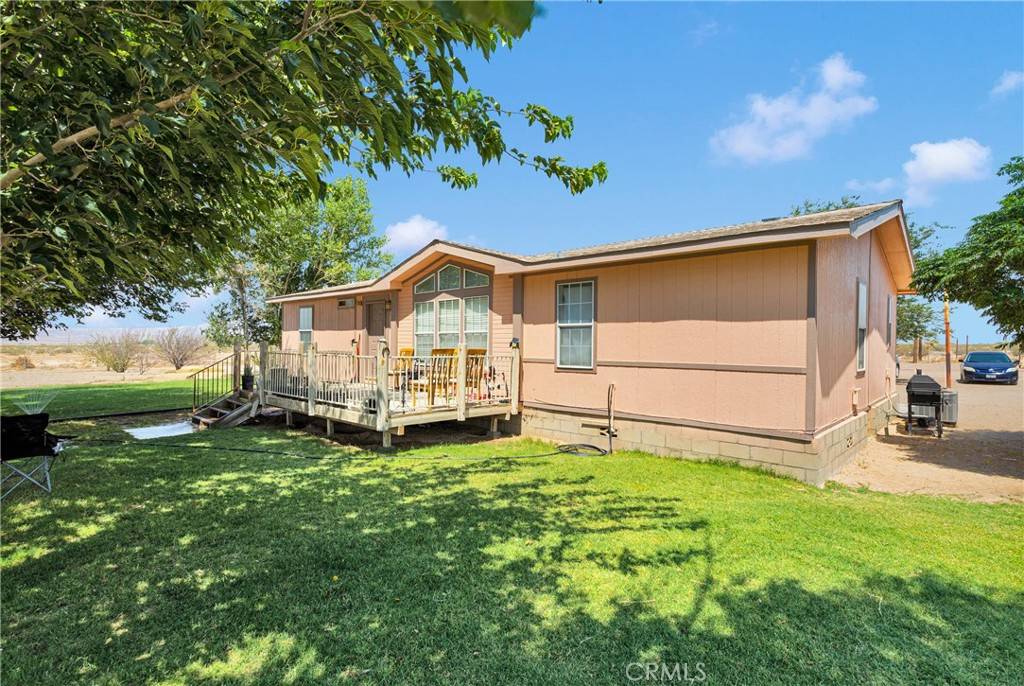 Lucerne Valley, CA 92356,11025 Locust AVE