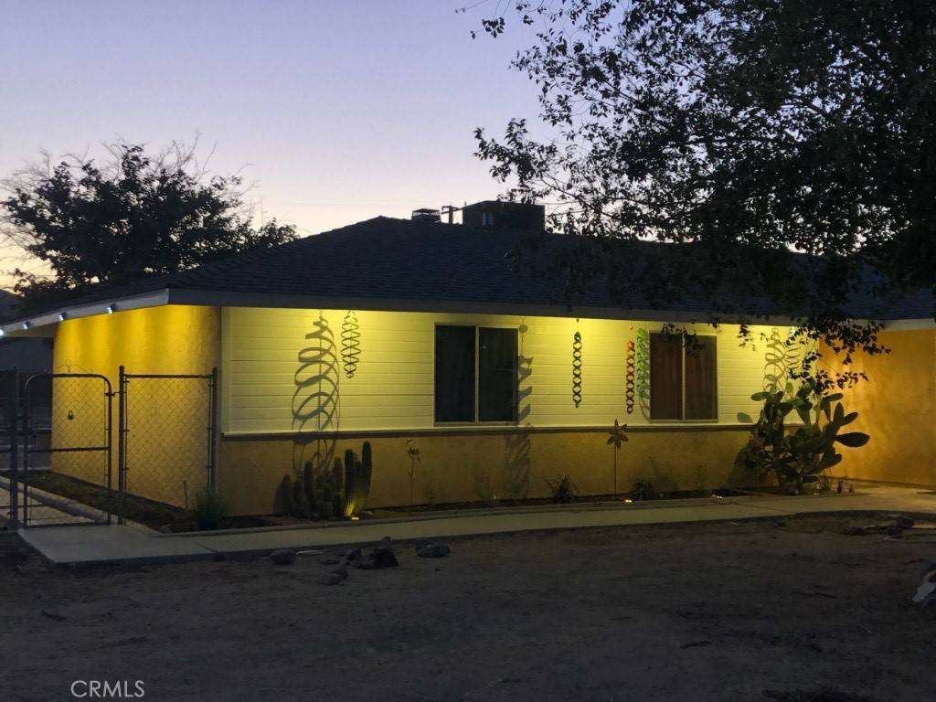 Apple Valley, CA 92307,15774 Winnebago RD