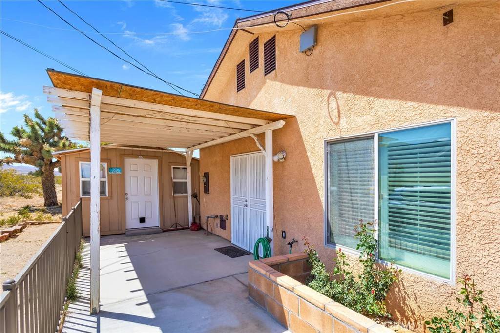 Lucerne Valley, CA 92356,30881 Pawnee ST