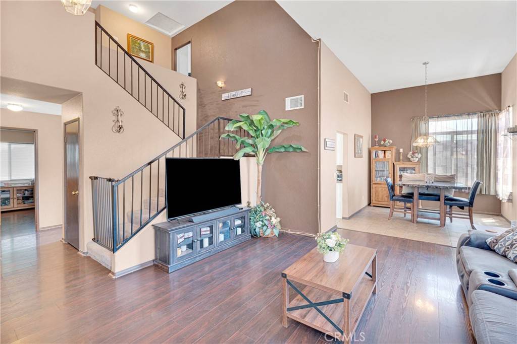 Victorville, CA 92395,17567 Hudson DR