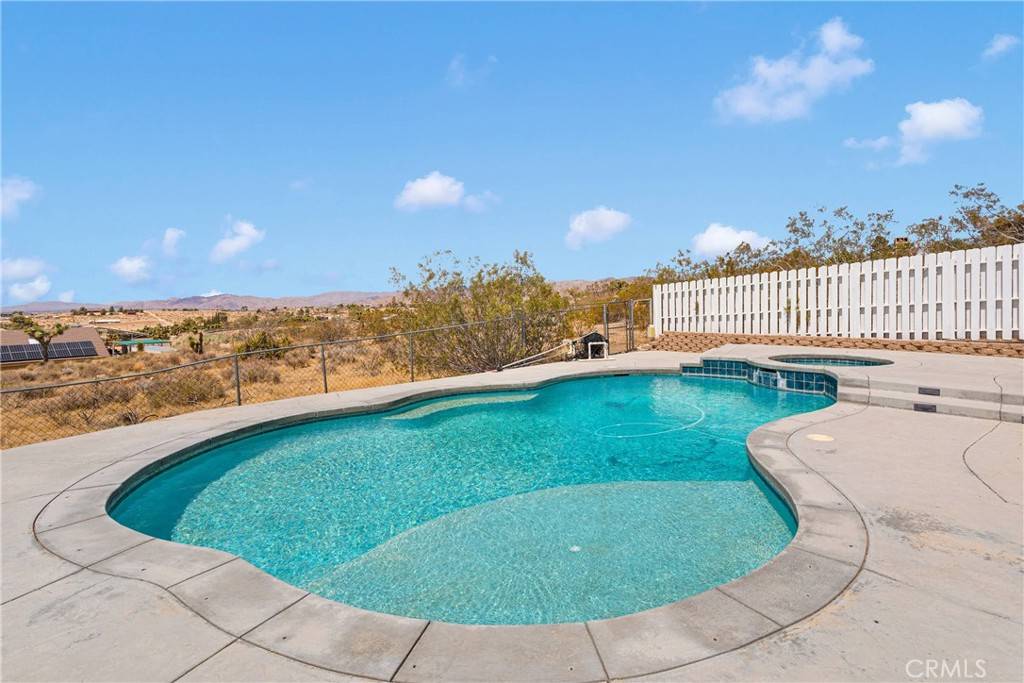 Apple Valley, CA 92308,22752 Roundup WAY