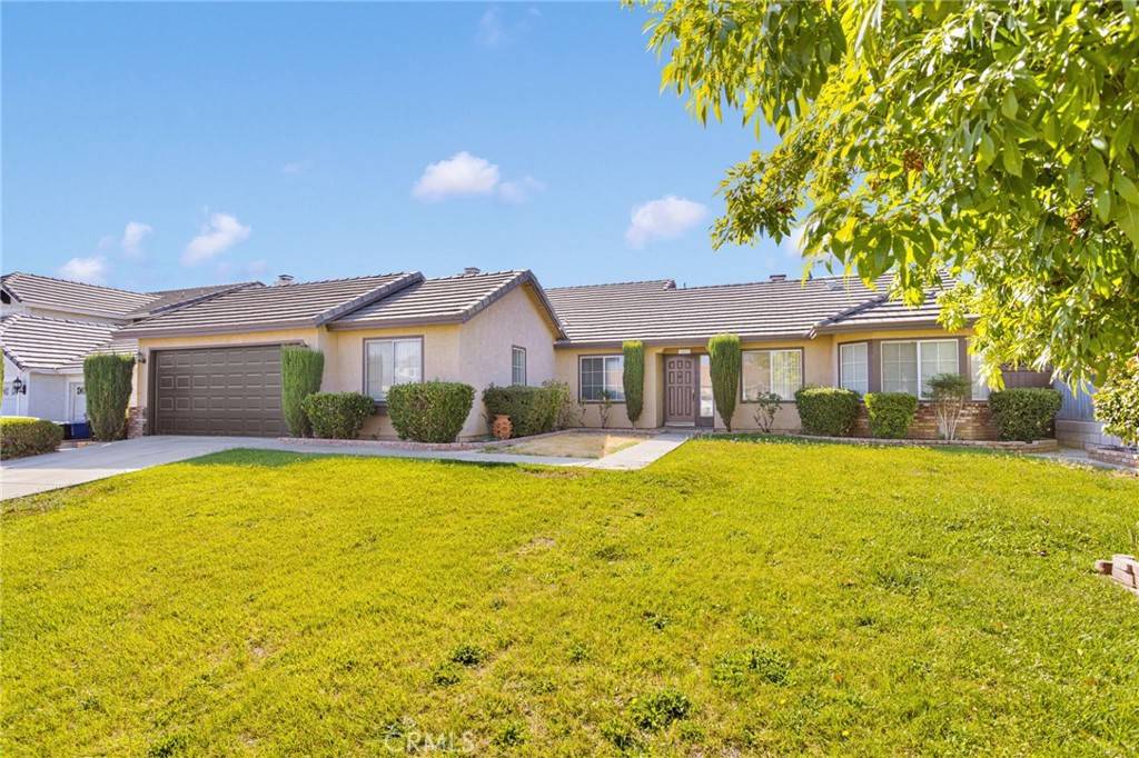 Victorville, CA 92392,14583 Owens River RD