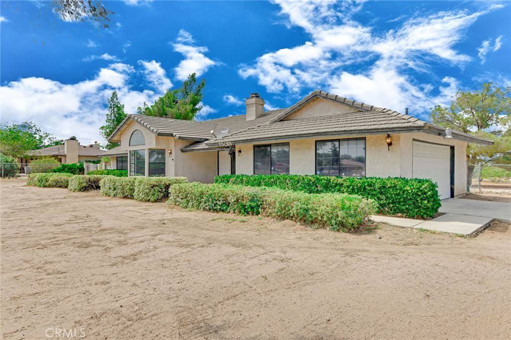 Hesperia, CA 92345,15018 Live Oak ST