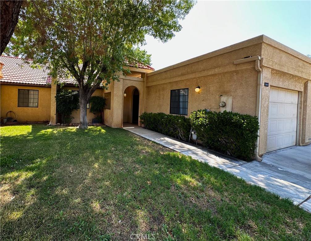 Apple Valley, CA 92308,11665 Ash street