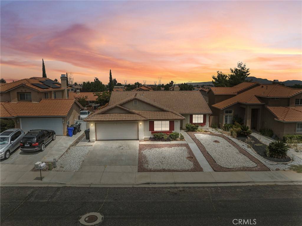 Victorville, CA 92392,13768 Foxfire RD