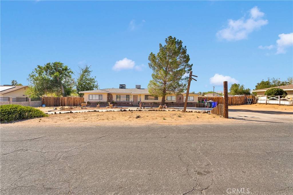 Apple Valley, CA 92307,14444 Iroquois RD