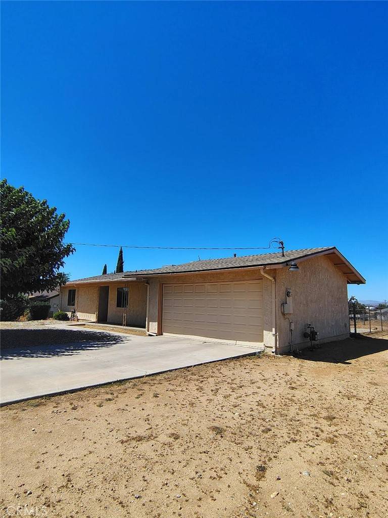 Hesperia, CA 92345,17416 Trinity DR