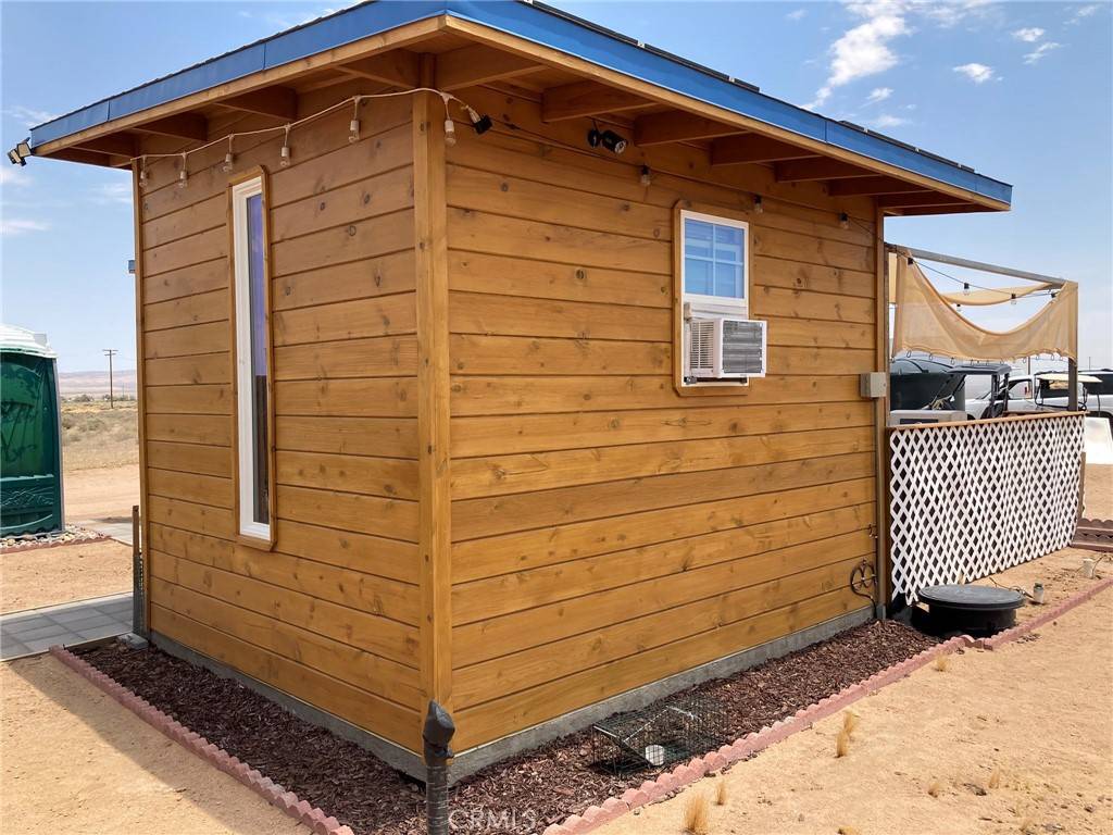 Hinkley, CA 92347,37000 Flower RD
