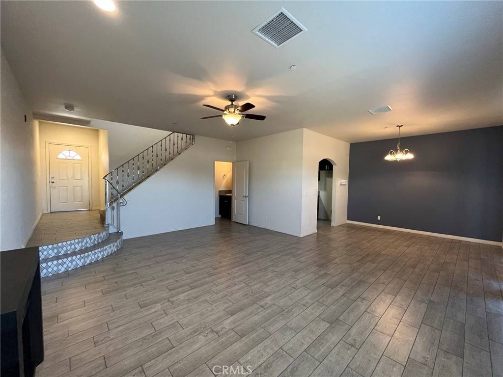 Apple Valley, CA 92307,16277 Viho RD