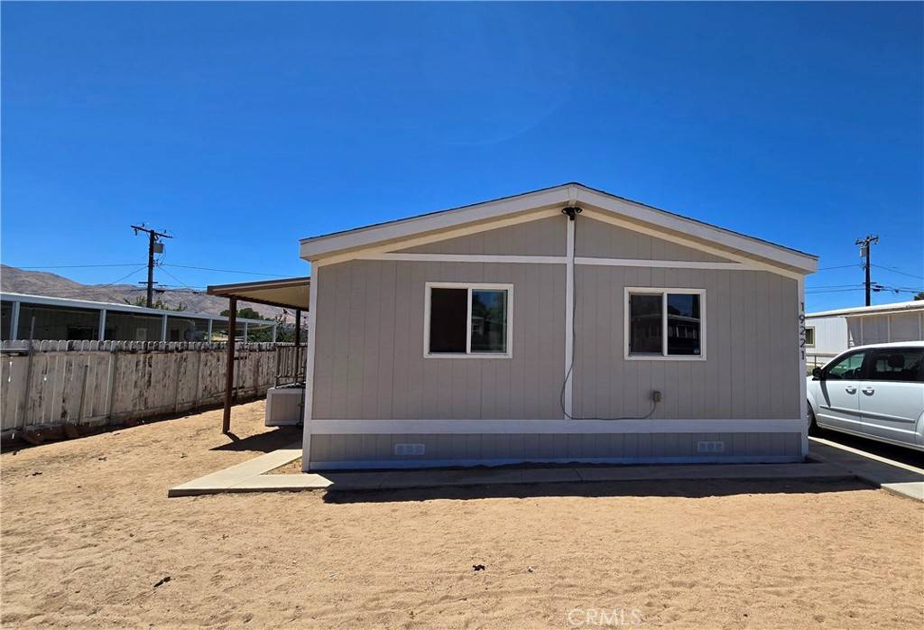 Hesperia, CA 92345,19221 Westlawn ST