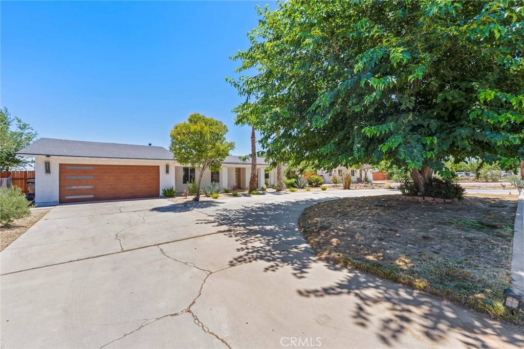 Hesperia, CA 92345,8263 3rd AVE
