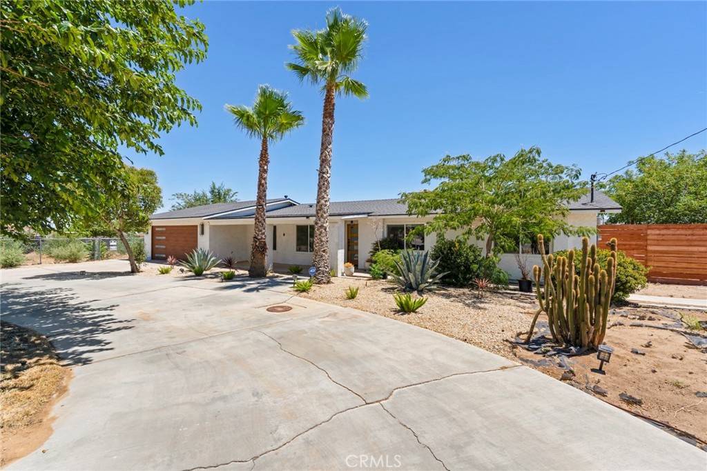 Hesperia, CA 92345,8263 3rd AVE