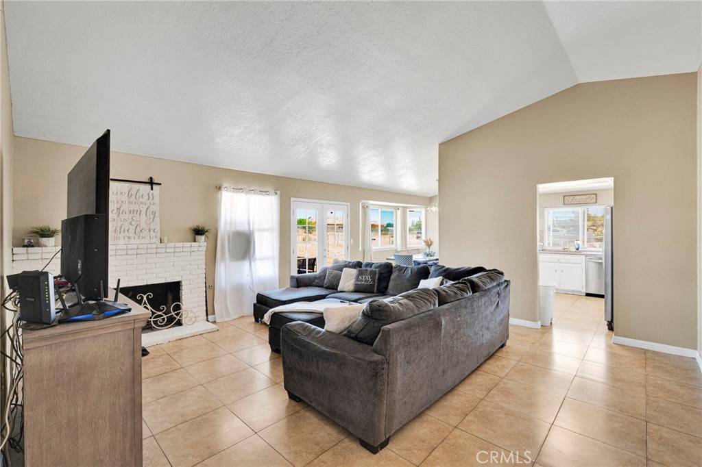 Hesperia, CA 92345,11558 Hemlock AVE