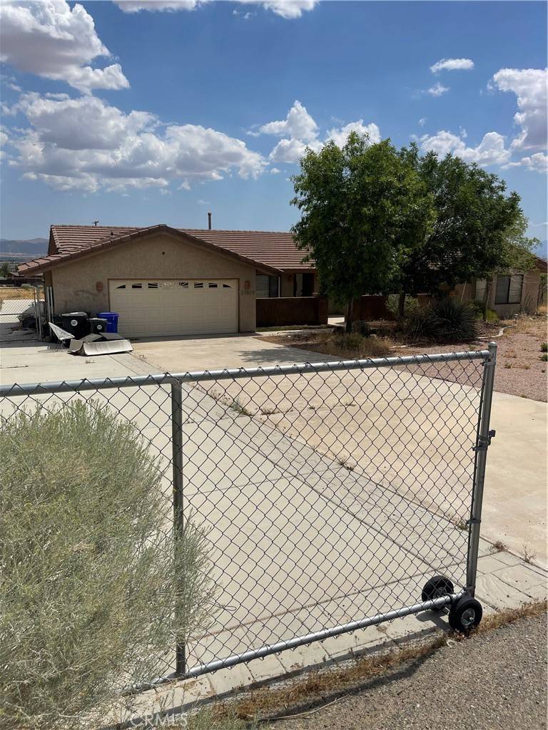 Apple Valley, CA 92307,23859 Papago RD
