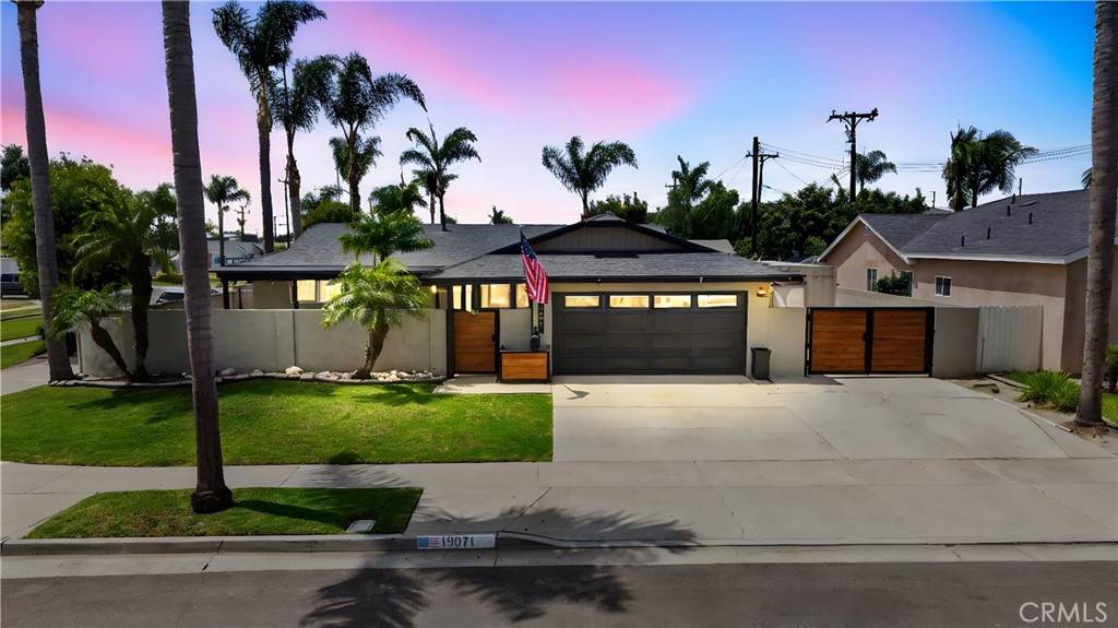 Huntington Beach, CA 92646,19071 Suva LN