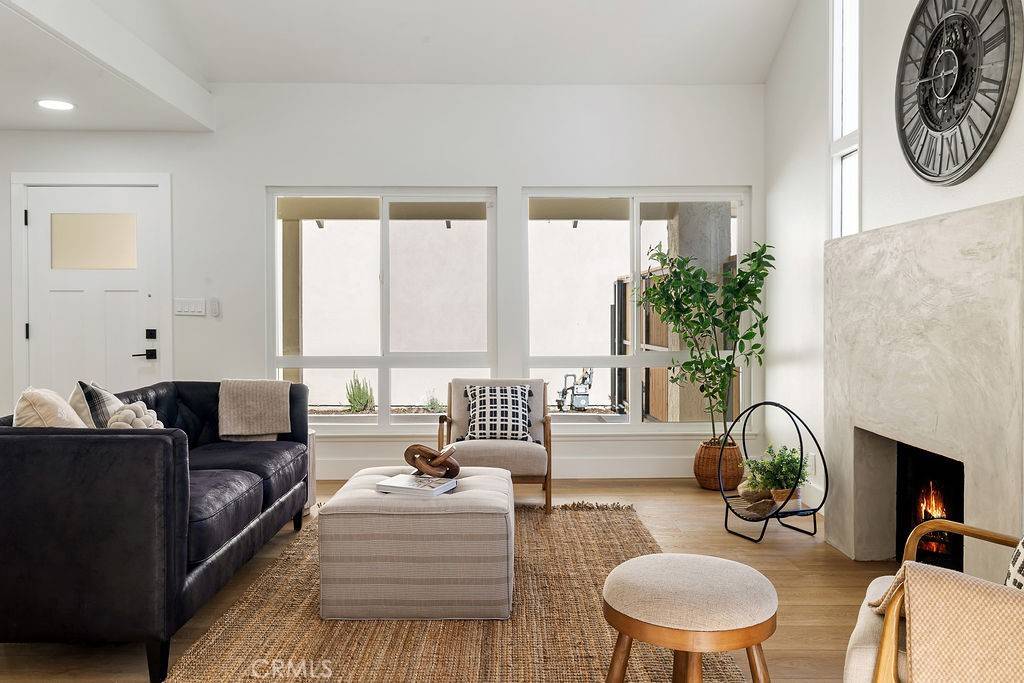 Costa Mesa, CA 92626,1068 San Pablo CIR