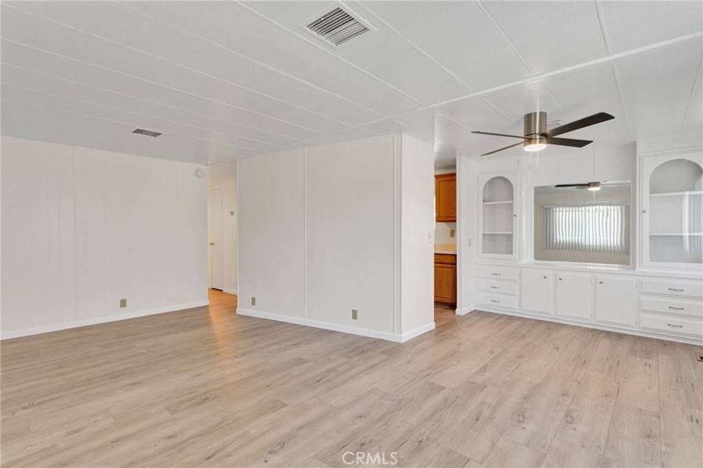 Victorville, CA 92392,15252 Seneca RD #297