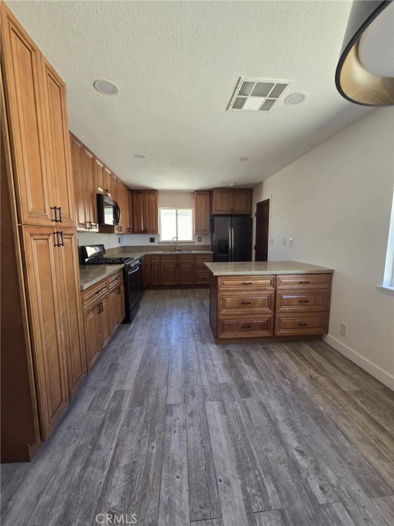 Barstow, CA 92311,37116 Lombardy AVE