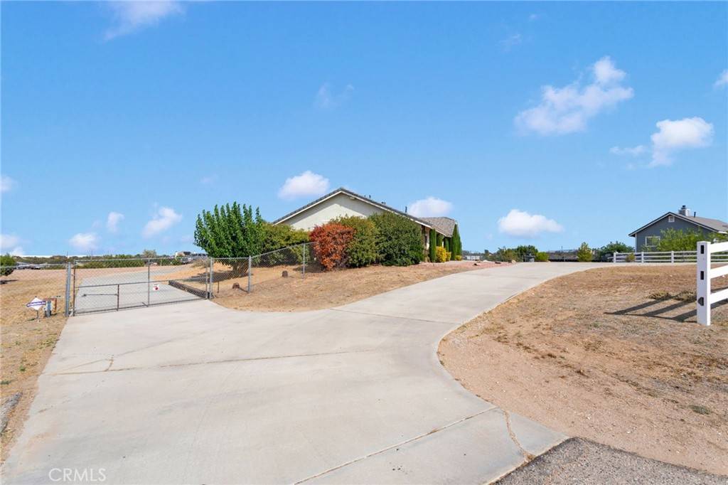 Oak Hills, CA 92344,7849 Oak Hill RD