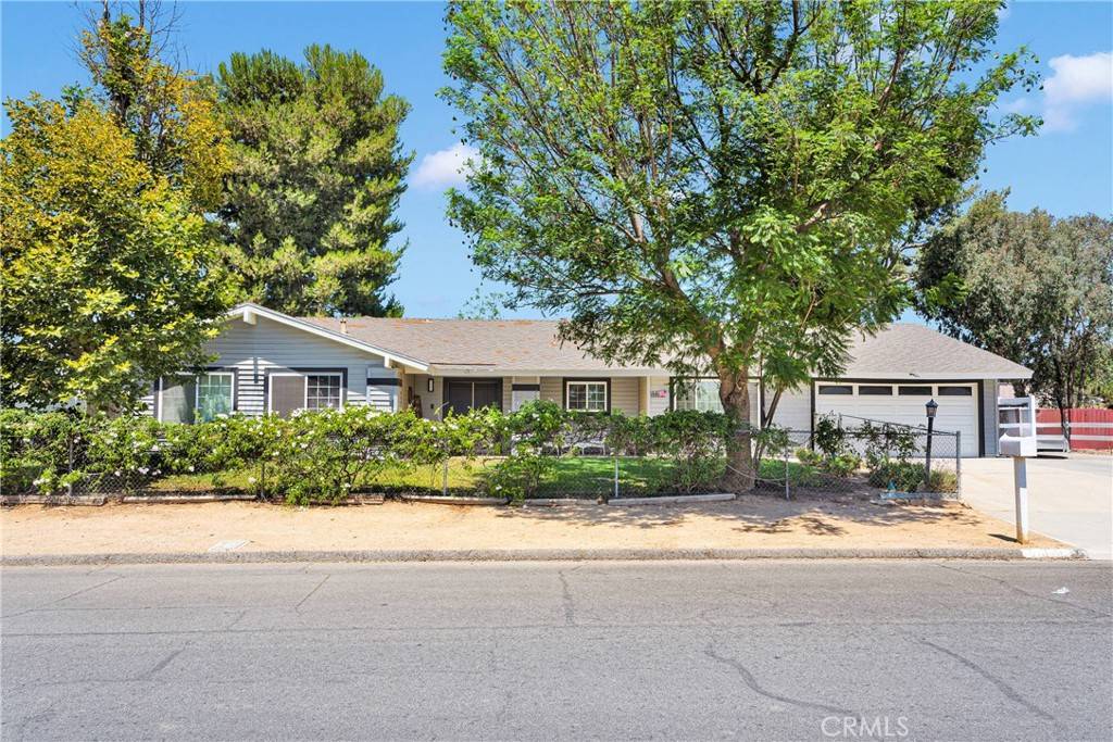 Jurupa Valley, CA 91752,6151 Sunny CIR