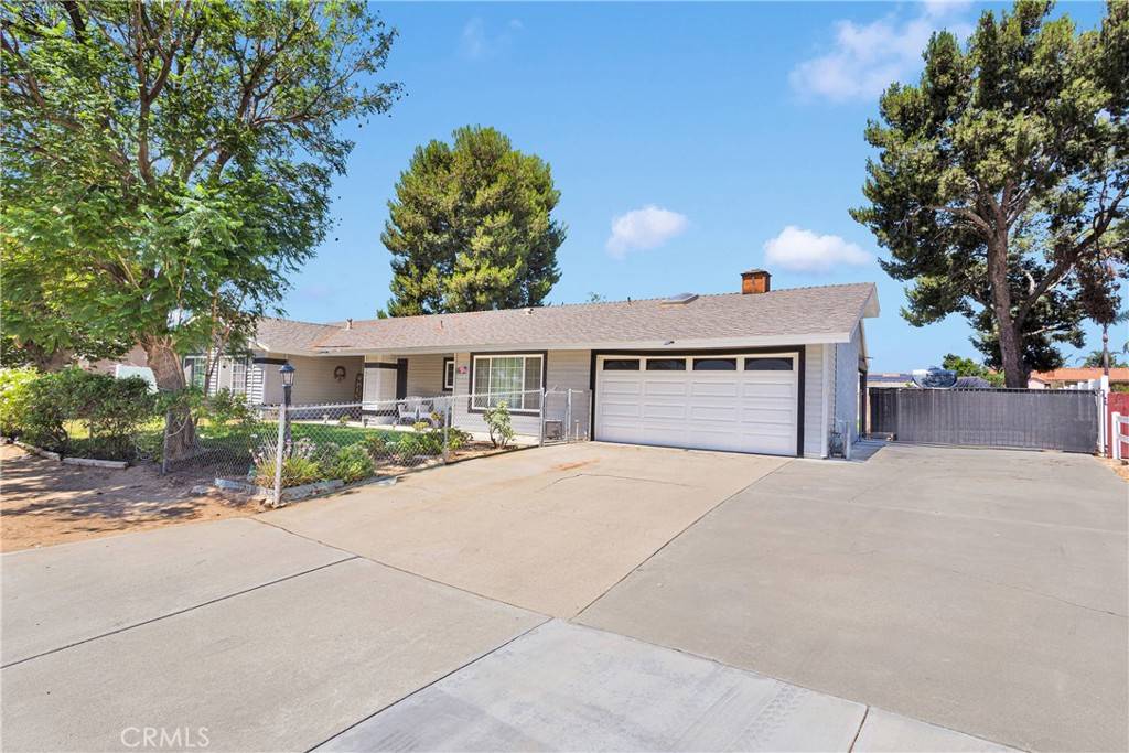 Jurupa Valley, CA 91752,6151 Sunny CIR