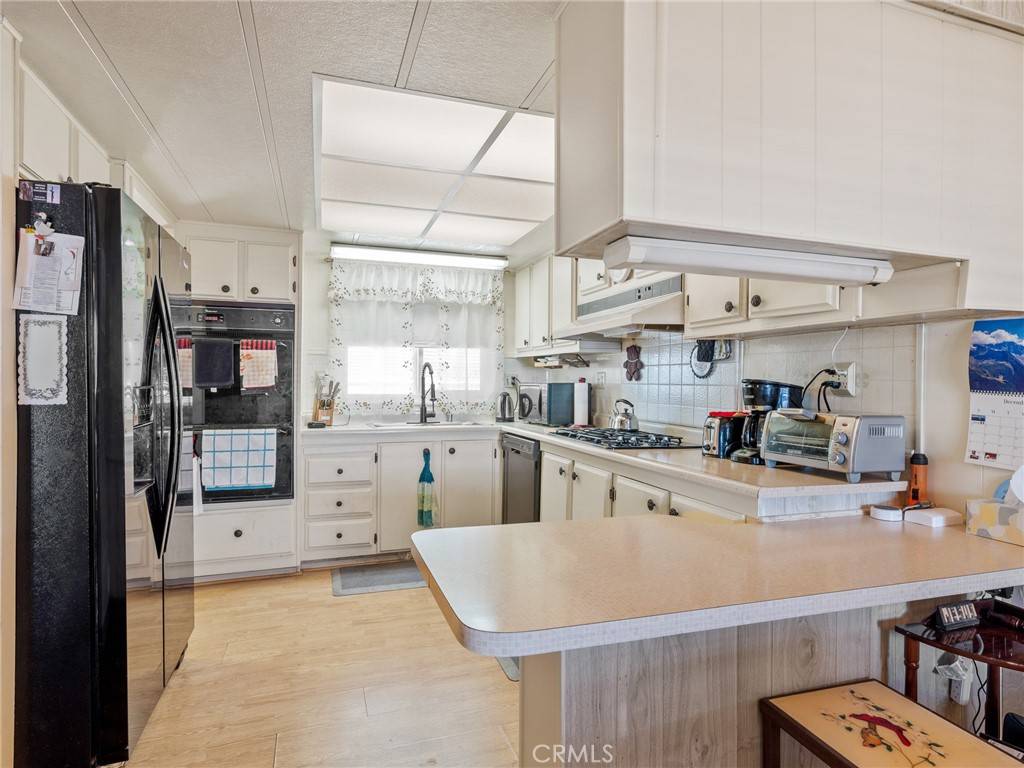 Victorville, CA 92395,13393 Mariposa RD #167