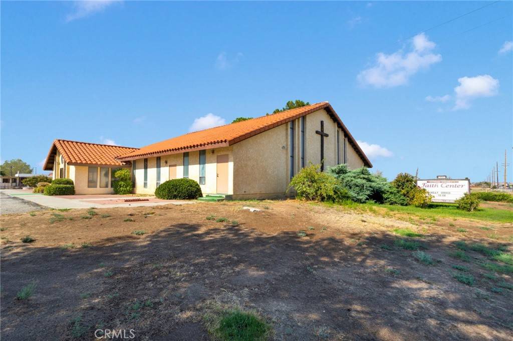 Apple Valley, CA 92308,19923 Bear Valley RD