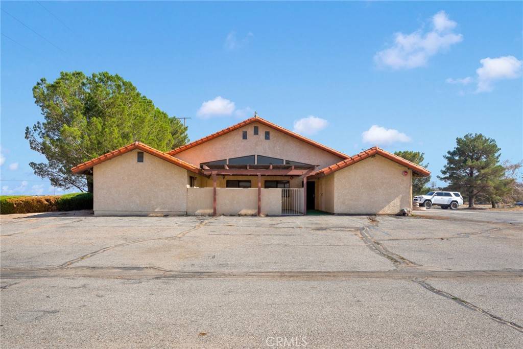 Apple Valley, CA 92308,19923 Bear Valley RD