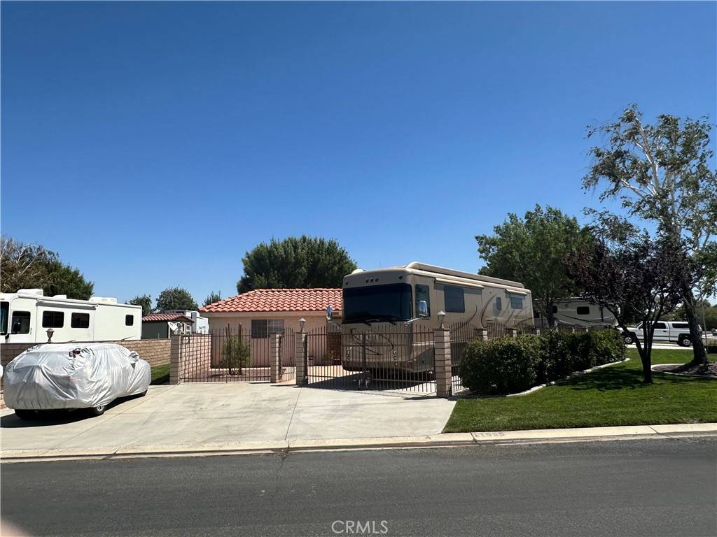 Apple Valley, CA 92308,11555 Wedgewood DR