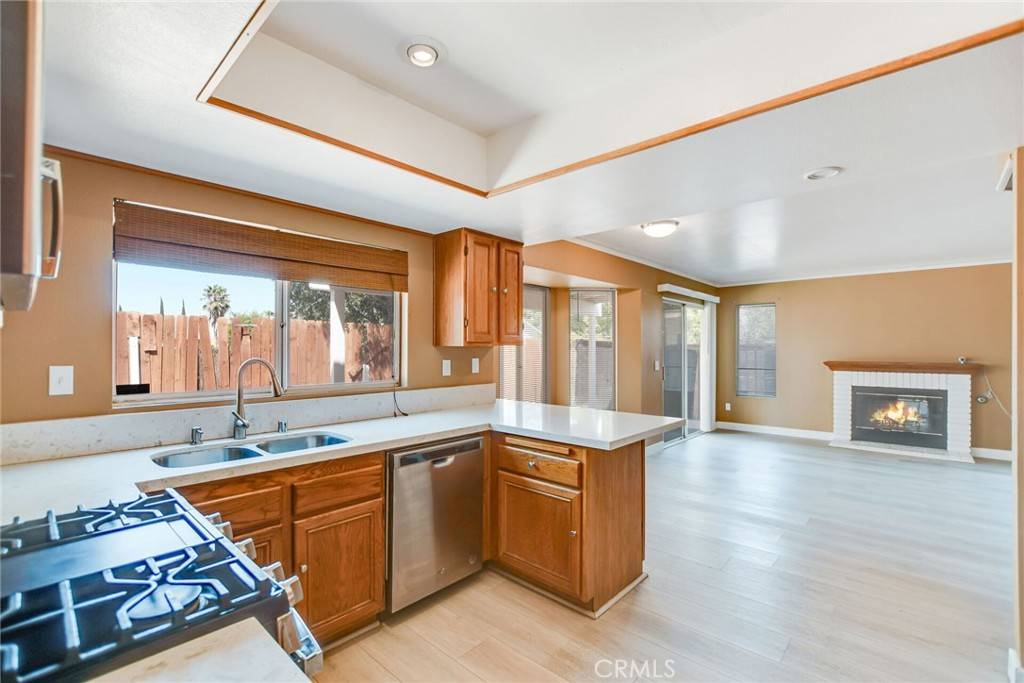 Victorville, CA 92392,12326 Goldstone CIR