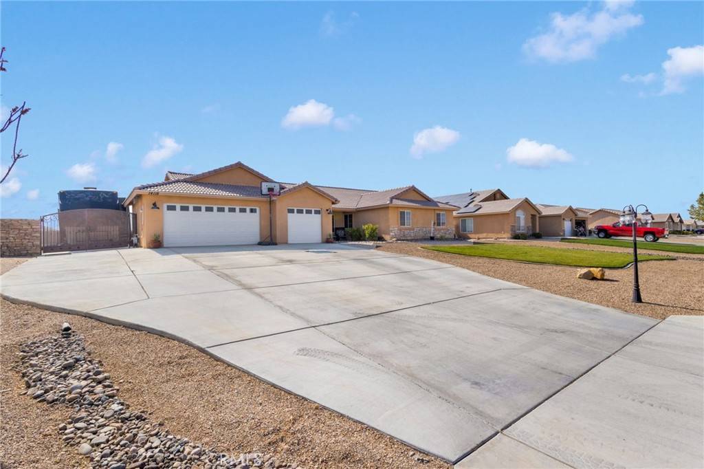 Apple Valley, CA 92307,14118 Fresian AVE
