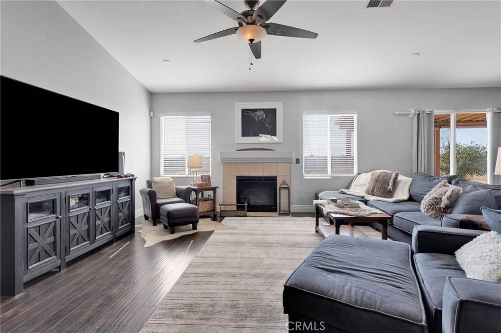 Apple Valley, CA 92307,14118 Fresian AVE