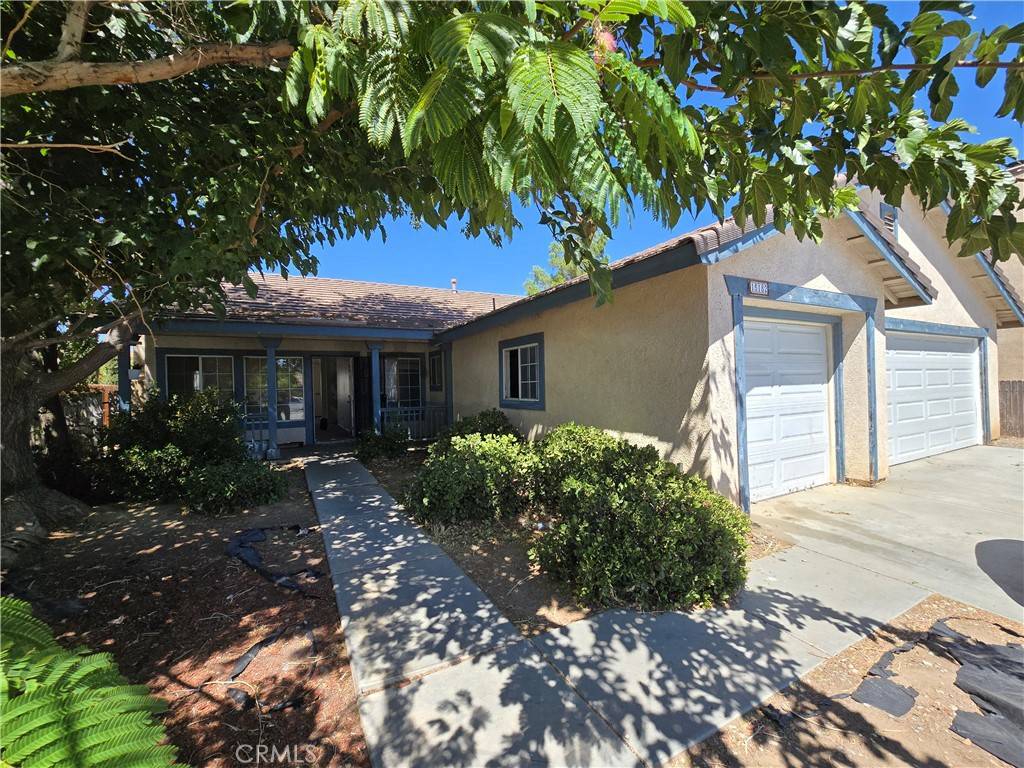 Adelanto, CA 92301,15182 Amber WAY