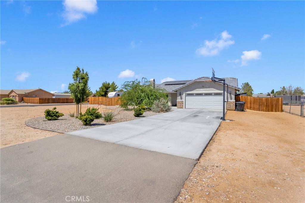 Apple Valley, CA 92308,21198 Balsa ST